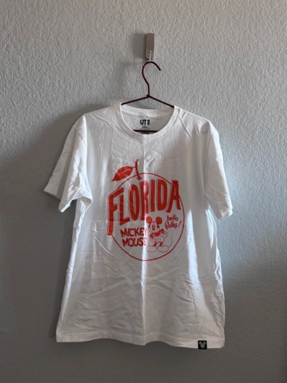 Uniqlo UT x Disney Mickey Mouse Florida Graphic Tee Size L